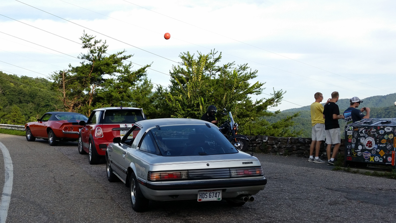 Illustration for article titled Doritos to the Dragon - A 1400 Mile Long Weekend Trip to The Tail of the Dragon